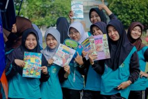Perpustakaan Keliling Meriahkan Pasar Tani di Metro Timur, Siswa MAN 1 Metro Berbagi Pengalaman Membaca